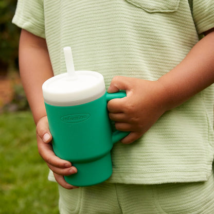 Easy To Hold Lightweight Leak-Resistant Silicone Tumbler with Straw